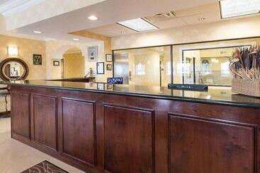 هتل Comfort Inn Early Brownwood