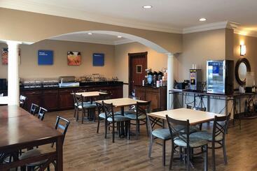 هتل Comfort Inn Early Brownwood