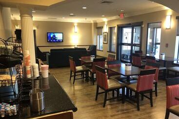 هتل Comfort Inn Early Brownwood
