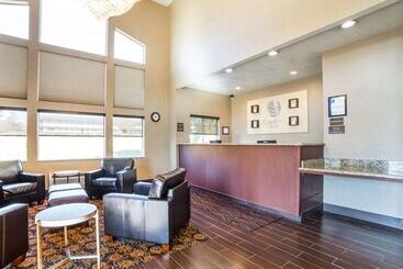 هتل Comfort Inn Elko