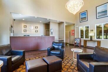 هتل Comfort Inn Elko
