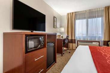 هتل Comfort Inn Grand Island North