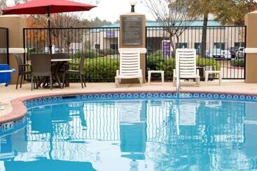 هتل Comfort Inn Shreveport I49