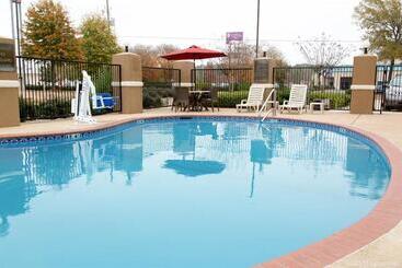 هتل Comfort Inn Shreveport I49