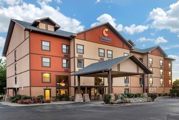 هتل Comfort Inn & Suites Branson Meadows