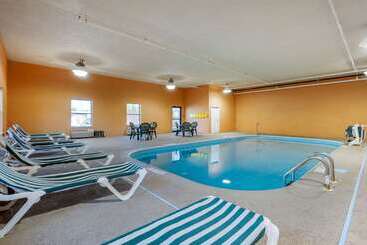 هتل Comfort Inn & Suites Cincinnati Eastgate
