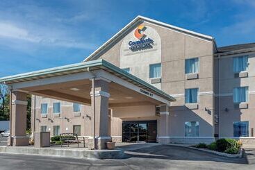 هتل Comfort Inn & Suites
