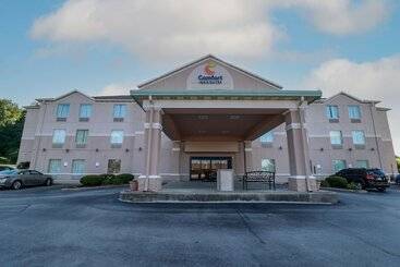 هتل Comfort Inn & Suites
