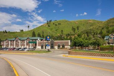 هتل Comfort Inn & Suites Deadwood
