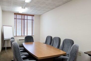 هتل Comfort Inn & Suites Lavale  Cumberland