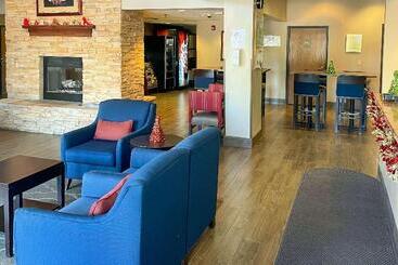 בית מלון כפרי Comfort Inn & Suites Midtown