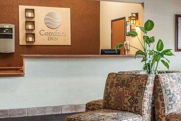 בית מלון כפרי Comfort Inn & Suites Midtown