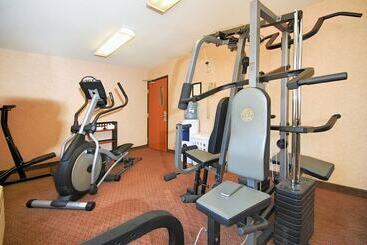 בית מלון כפרי Comfort Inn & Suites Midtown
