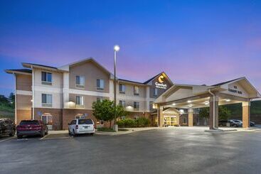 هتل Comfort Inn & Suites