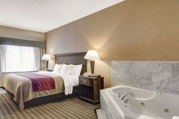 هتل The Inn At Woburn   Boston