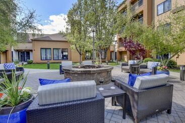 هتل Courtyard Boise Downtown
