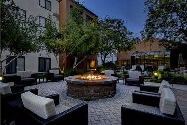 هتل Courtyard Boise Downtown