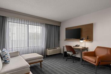 هتل Courtyard Boise Downtown
