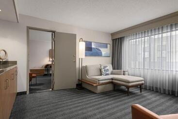 هتل Courtyard Boise Downtown