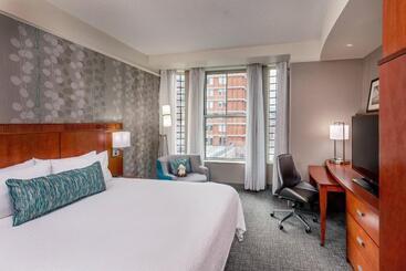 هتل Courtyard Boston Copley Square