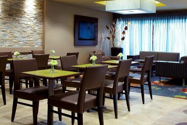 هتل Courtyard By Marriott Buffalo Amherst/university