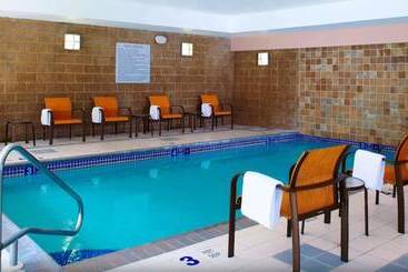 هتل Courtyard By Marriott Buffalo Amherst/university