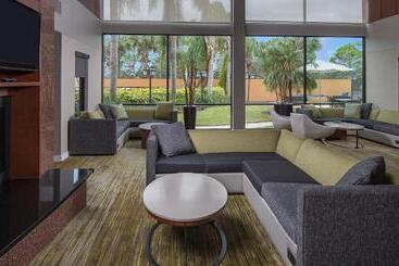 هتل Courtyard By Marriott Daytona Beach Speedway/airport