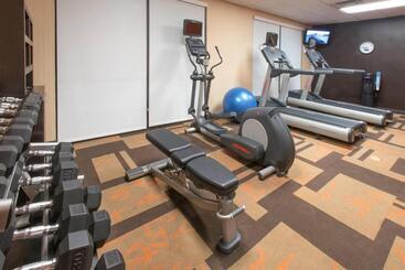 هتل Courtyard Bymarriott Albany