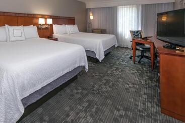 هتل Courtyard Bymarriott Albany