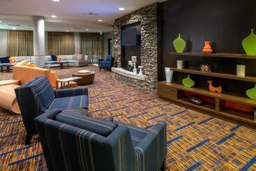 هتل Courtyard Bymarriott Albany