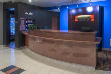 هتل Courtyard Bymarriott Albany