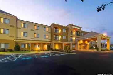هتل Courtyard Bymarriott Albany