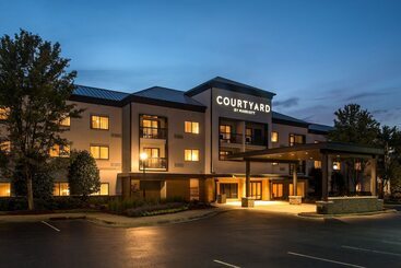 هتل Courtyard By Marriott Charlotte Ballantyne