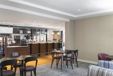 هتل Courtyard By Marriott Charlottesville   University Medical Center