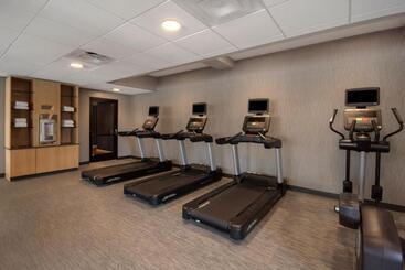 هتل Courtyard By Marriott Cincinnati Airport