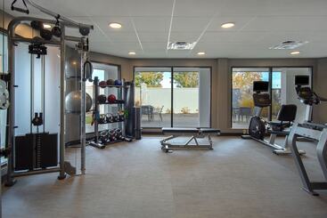 هتل Courtyard By Marriott Cincinnati Airport