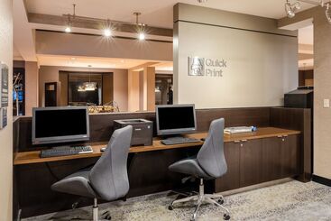 هتل Courtyard By Marriott Colorado Springs South
