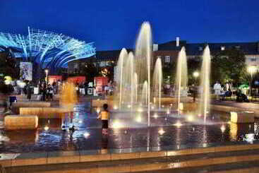 هتل Courtyard Dallas Addison Quorum Drive