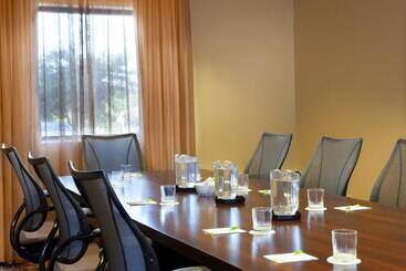 هتل Courtyard Dallas Addison Quorum Drive