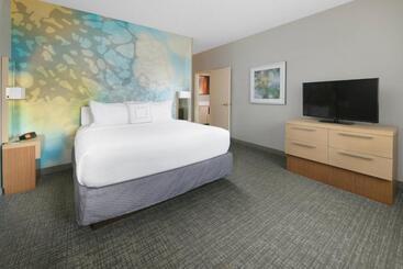 هتل Courtyard Dallas Addison Quorum Drive