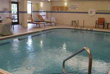 هتل Courtyard By Marriott Dayton North