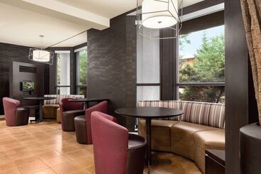 هتل Courtyard By Marriott Dayton North