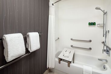 هتل Courtyard By Marriott Dayton North