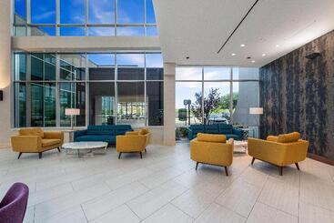 هتل Crowne Plaza Suites Arlington, An Ihg