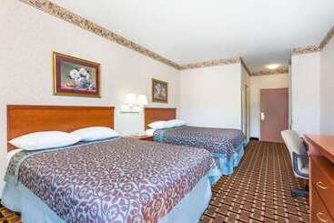 هتل Days Inn By Wyndham, Glen Allen   Richmond North