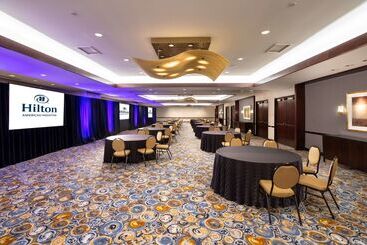 호텔 Hilton Americashouston