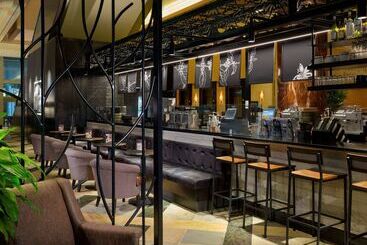 호텔 Hilton Americashouston