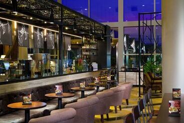 호텔 Hilton Americashouston