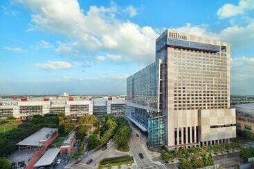 호텔 Hilton Americashouston