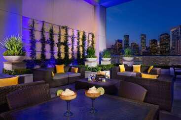 호텔 Hilton Americashouston